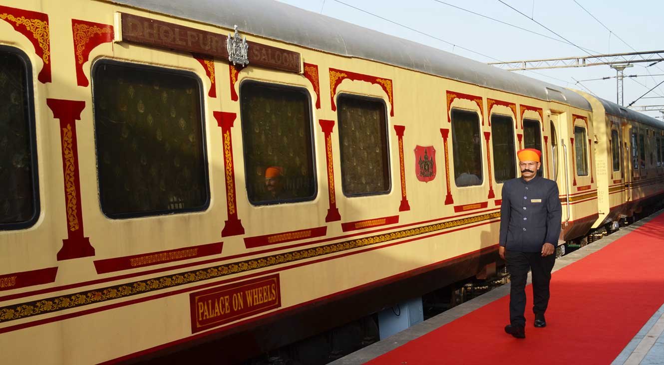 Luxury Train Journeys in Rajasthan: Palace on Wheels Guide