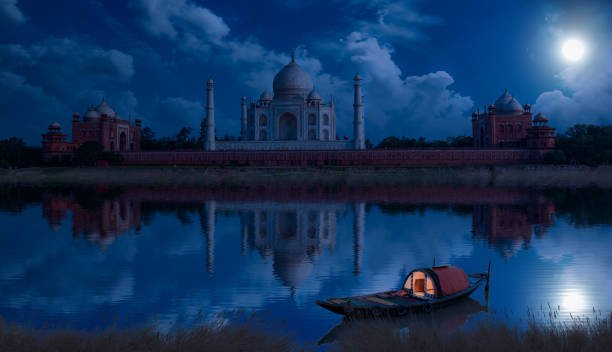 Why Stay Overnight in Agra (Not Just a Day Trip)